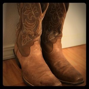 Ariat Boots size 10